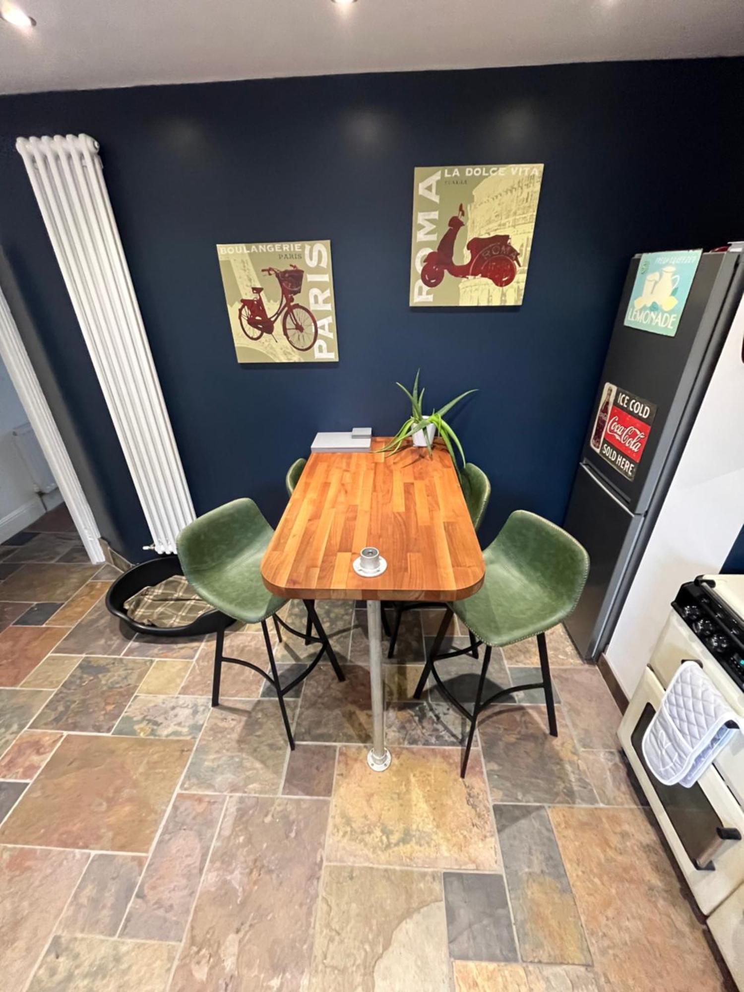 Wolf Hollow, Sleeps 4 Plus 2, Buxton Town Centre エクステリア 写真